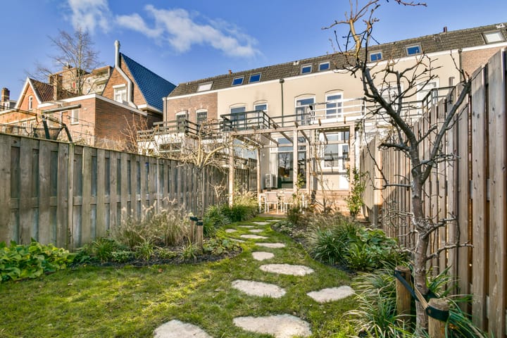 Foto 38 van Graaf Florisweg 16