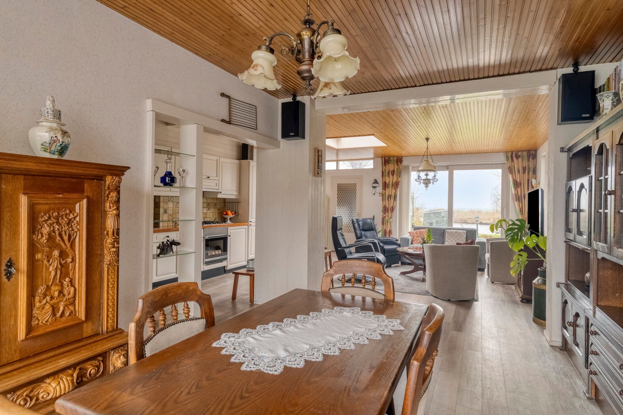 Photo 12 of Raadhuisstraat 53