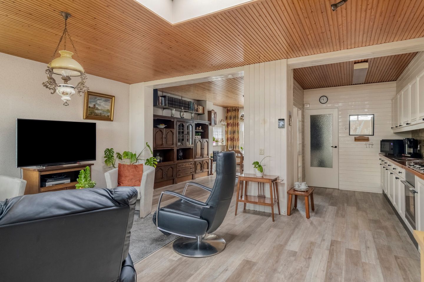 Photo 14 of Raadhuisstraat 53