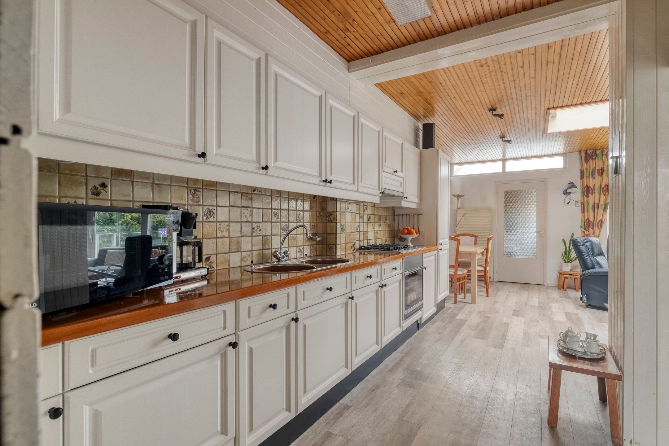 Photo 15 of Raadhuisstraat 53