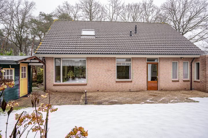 Photo 2 of Resedastraat 1