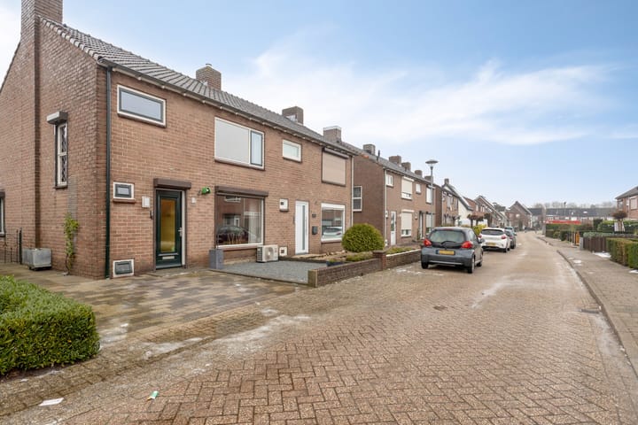 Foto 5 van Dahliastraat 7