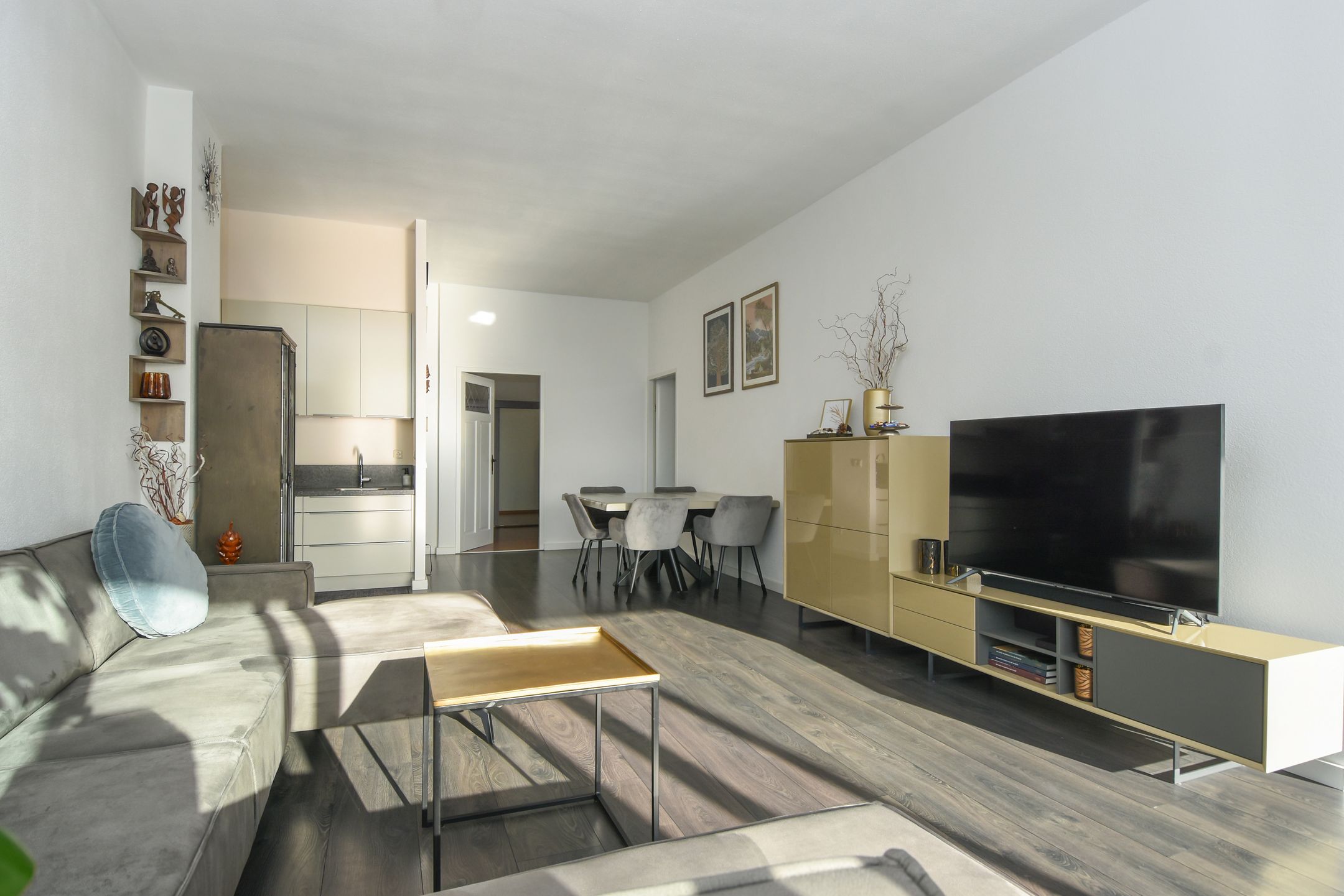 Foto 9 van Sir Winston Churchillln 289-F011