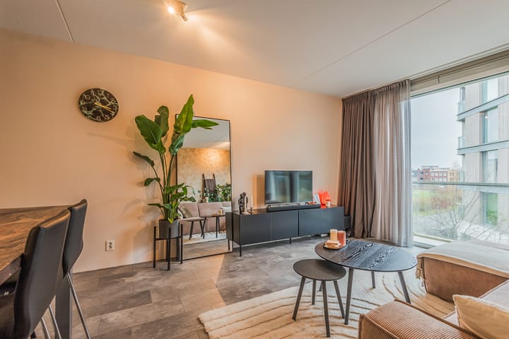 Foto 18 van Denemarkenstraat 142