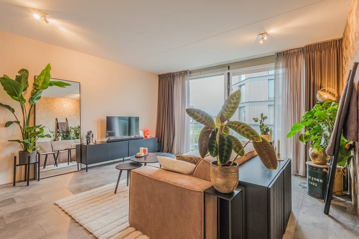 Foto 15 van Denemarkenstraat 142