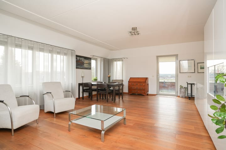 Photo 7 of Maasdijk 60-D