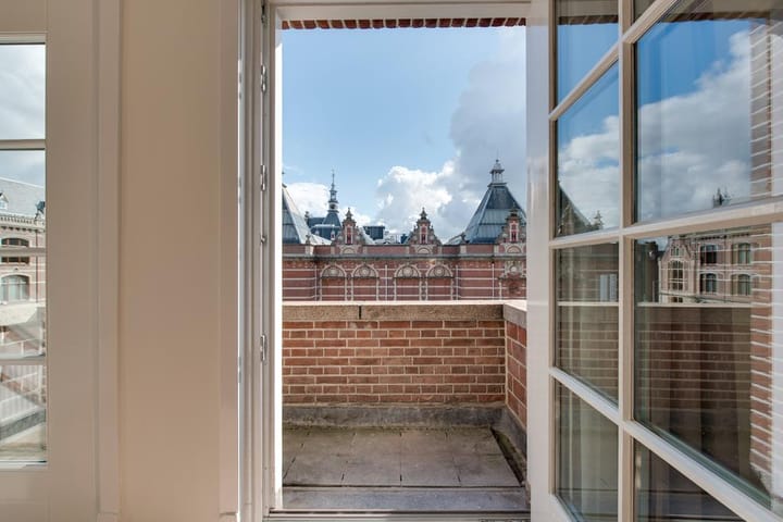 Foto 3 van Van Baerlestraat 58-1