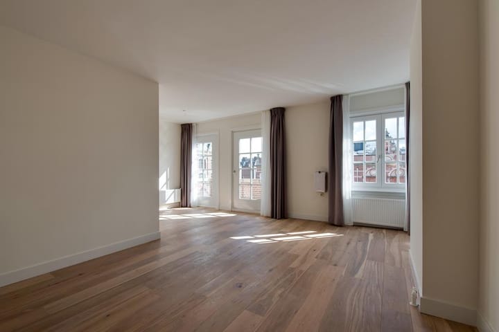 Foto 5 van Van Baerlestraat 58-1