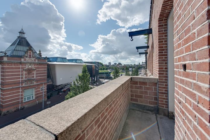 Foto 10 van Van Baerlestraat 58-1