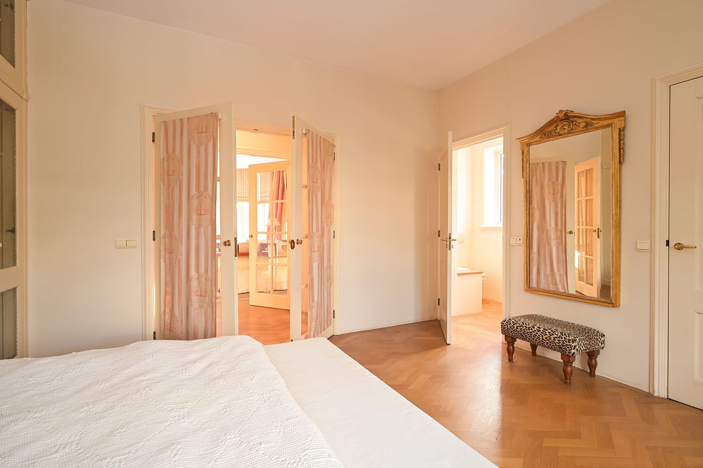 Foto 19 van Tapijtweg 28