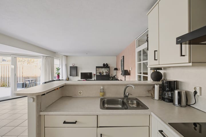 Foto 15 van Venatorstraat 4