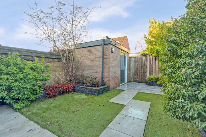 Foto 21 van Tuinlaan 82