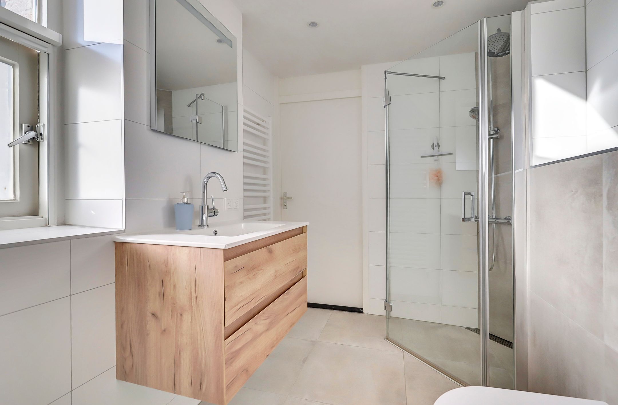 Foto 33 van Tuinlaan 82