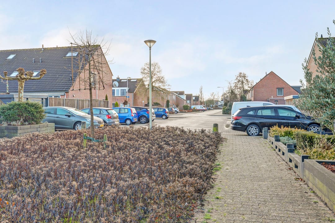 Foto 43 van Tuinlaan 82