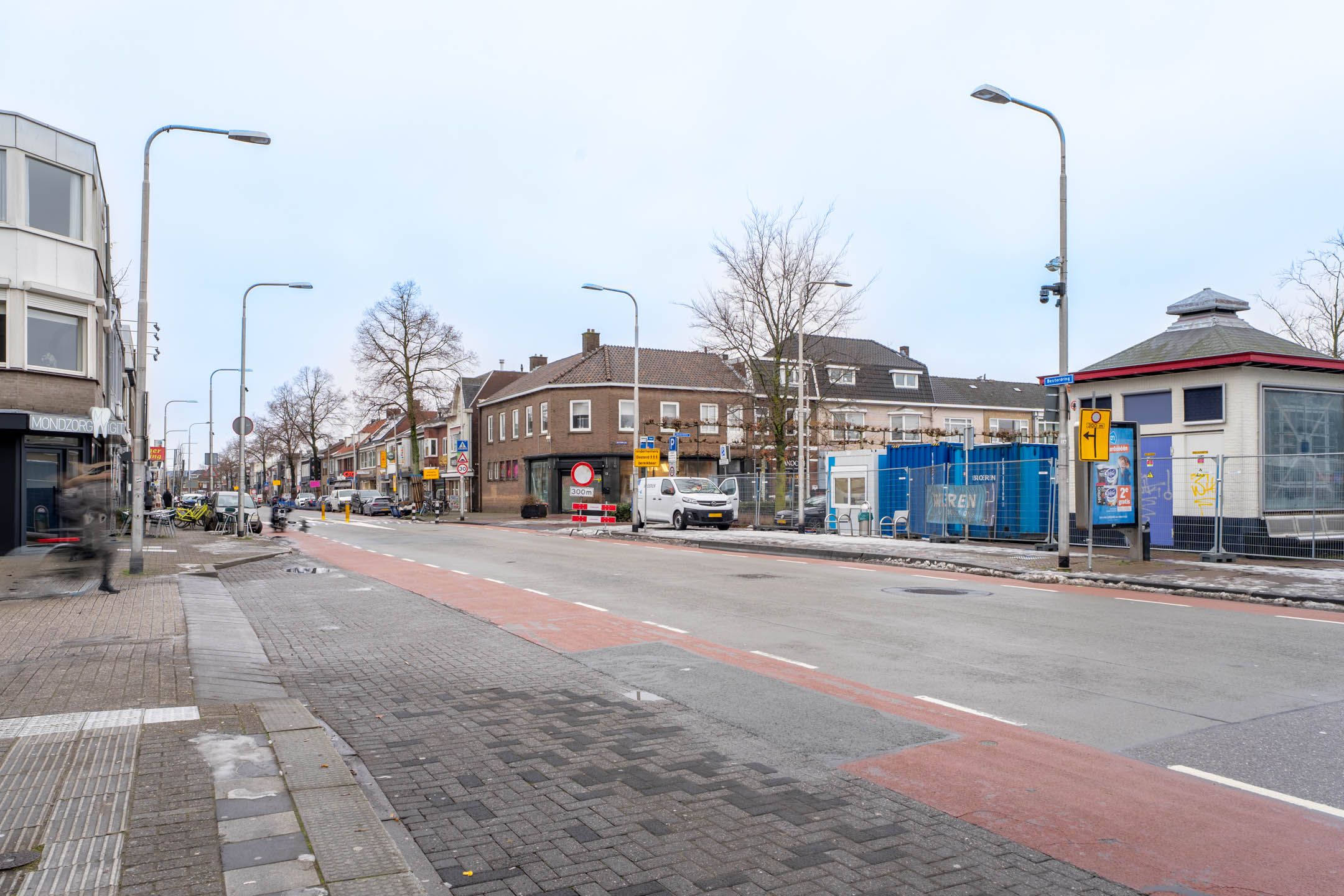 Foto 24 van Besterdplein 25-06