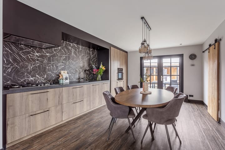 Photo 11 of Nordhornsestraat 13