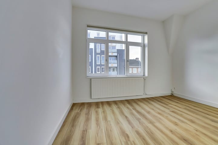 Foto 17 van Veldhovenring 49