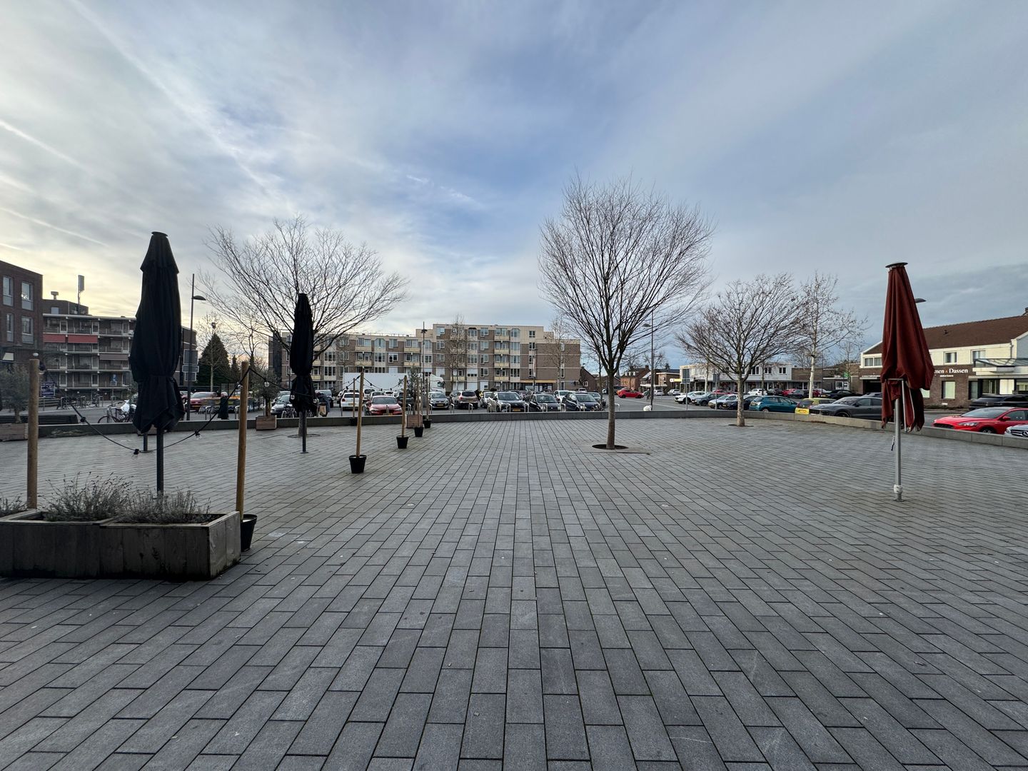 Bekijk foto 2 van Raadhuisplein 20