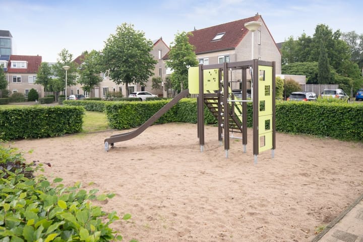 Foto 32 van Don Boscoplein 1-D