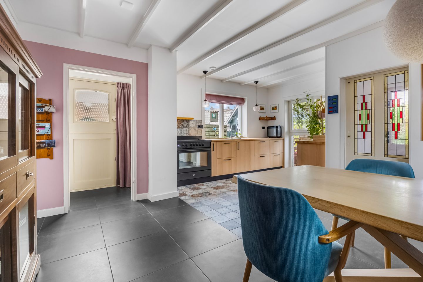 Bekijk foto 2 van Prins Bernhardlaan 16