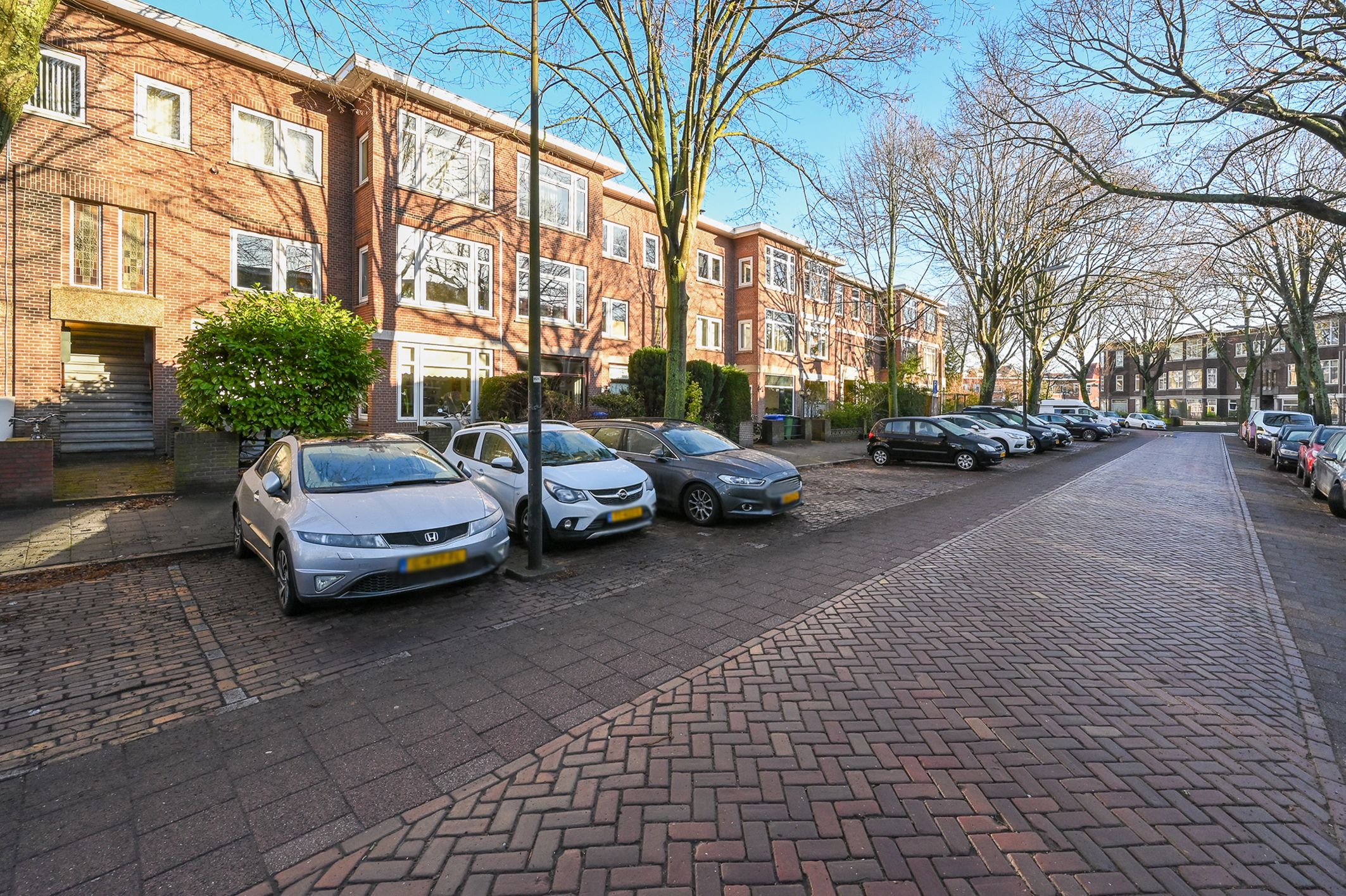 Foto 27 van Caan van Necklaan 255