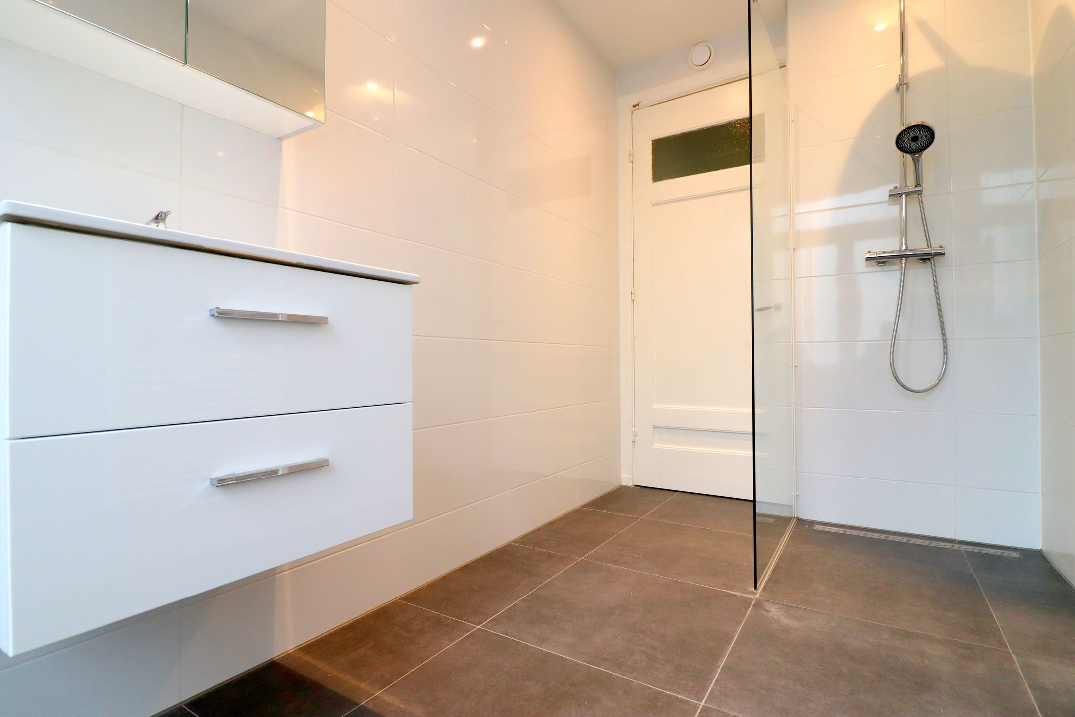 Foto 18 van Tweede Helmersstraat 11-1