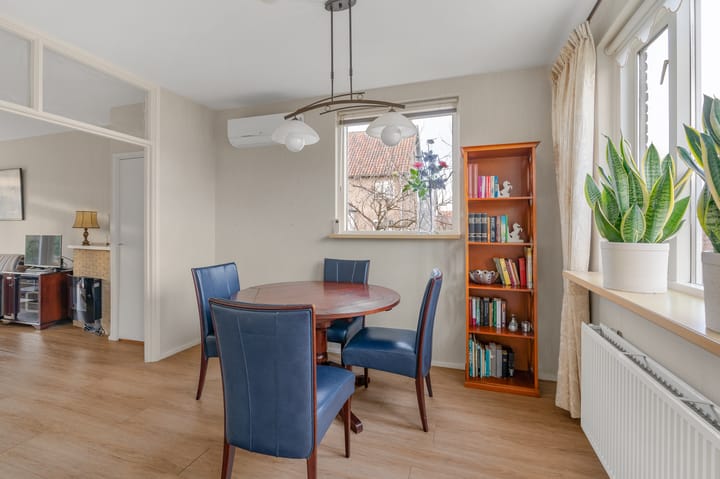 Photo 13 of Burgemeester Warnaarkade 19