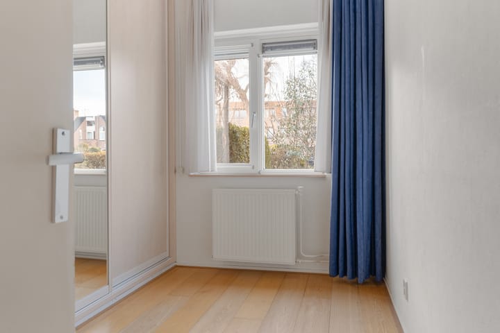 Photo 23 of Burgemeester Warnaarkade 19