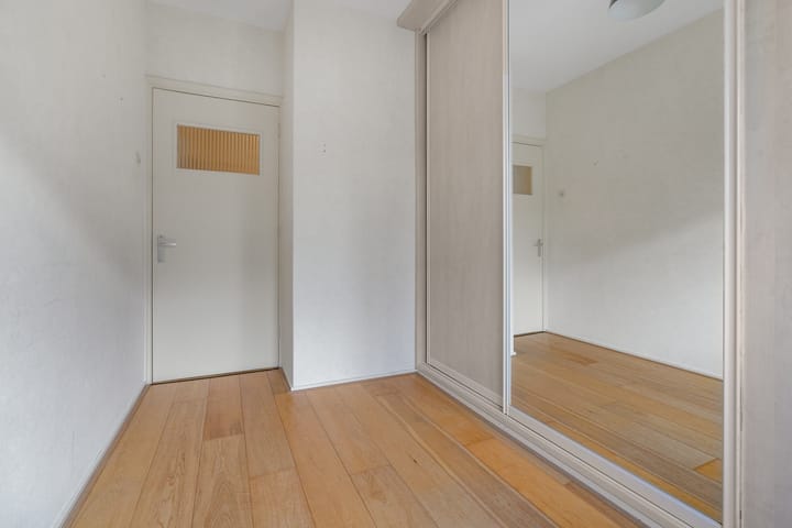 Photo 24 of Burgemeester Warnaarkade 19