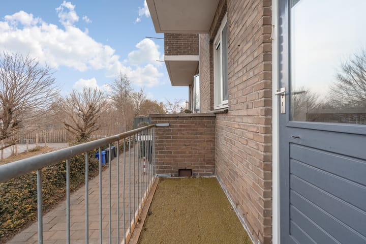 Photo 17 of Burgemeester Warnaarkade 19