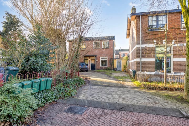 Foto 33 van Bloemstraat 28