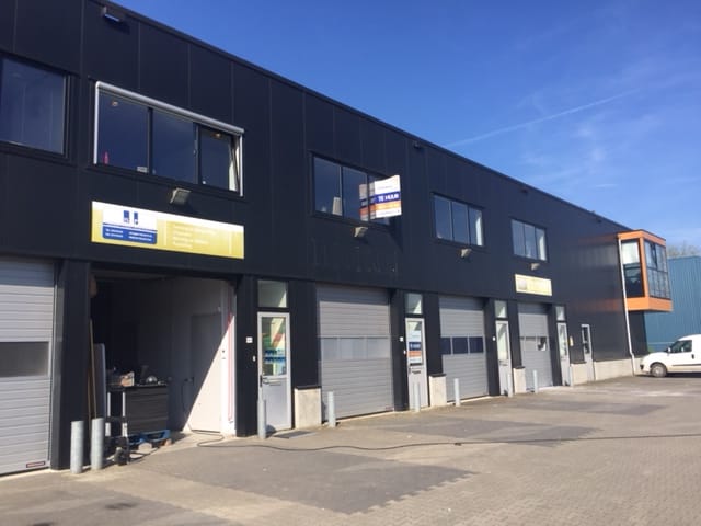 Bekijk foto 2 van Arnsbergstraat 9-A4