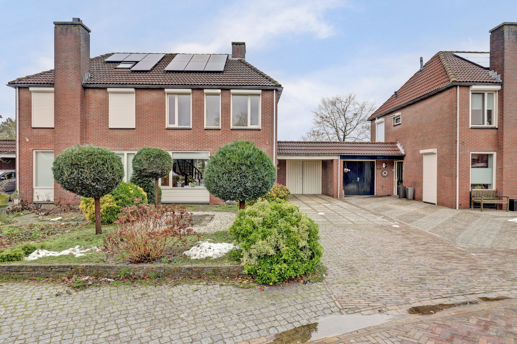 Buying a house in The Netherlands., Heilige Stoel 6544