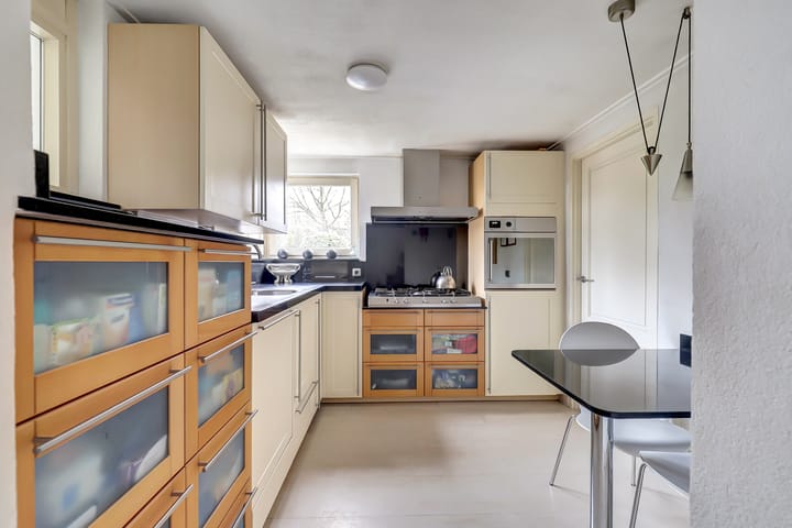 Foto 12 van Heilige Stoel 6544