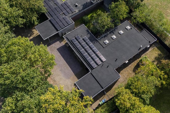 Photo 54 of De Heiningen 19