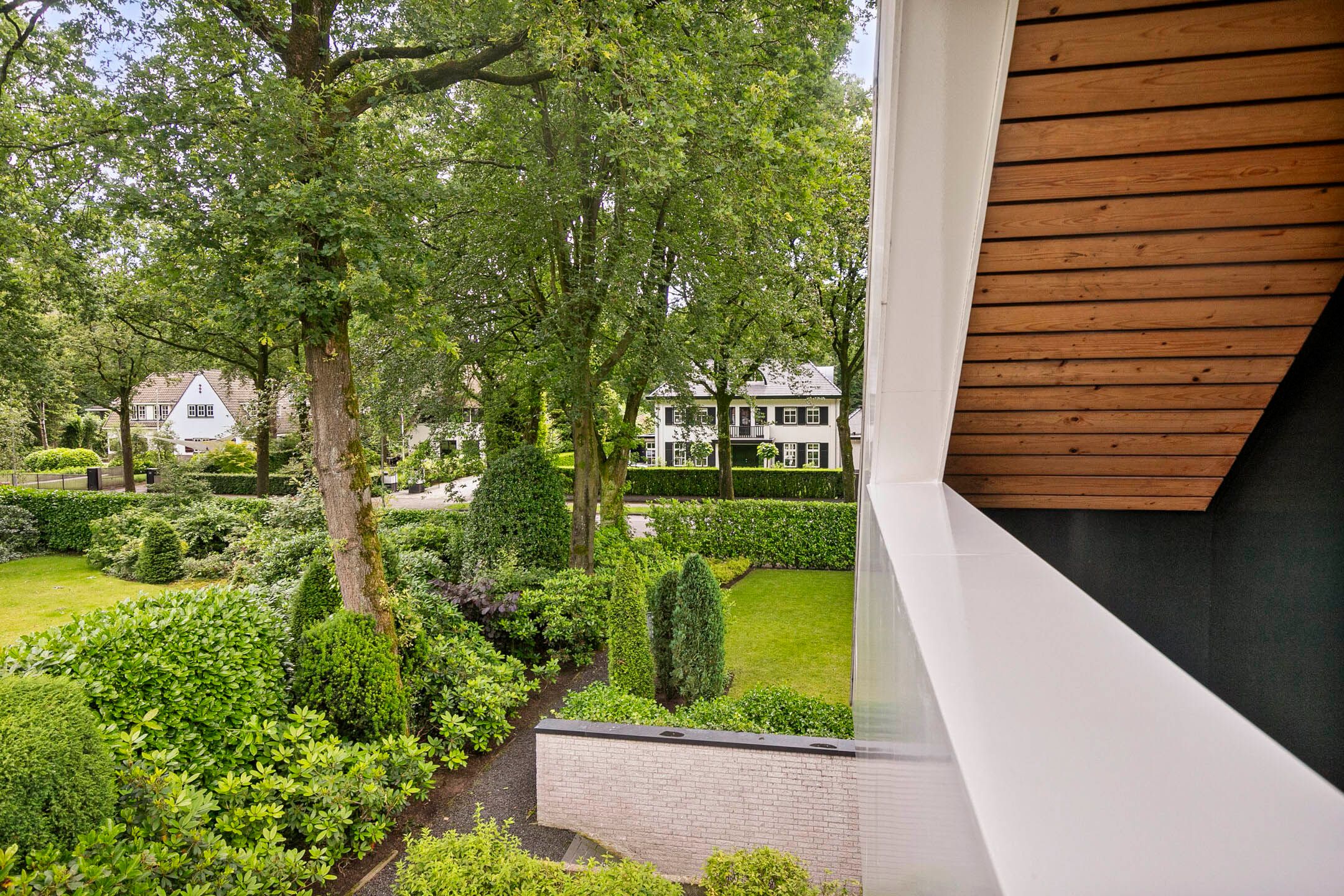 Photo 33 of Diepenbrocklaan 4