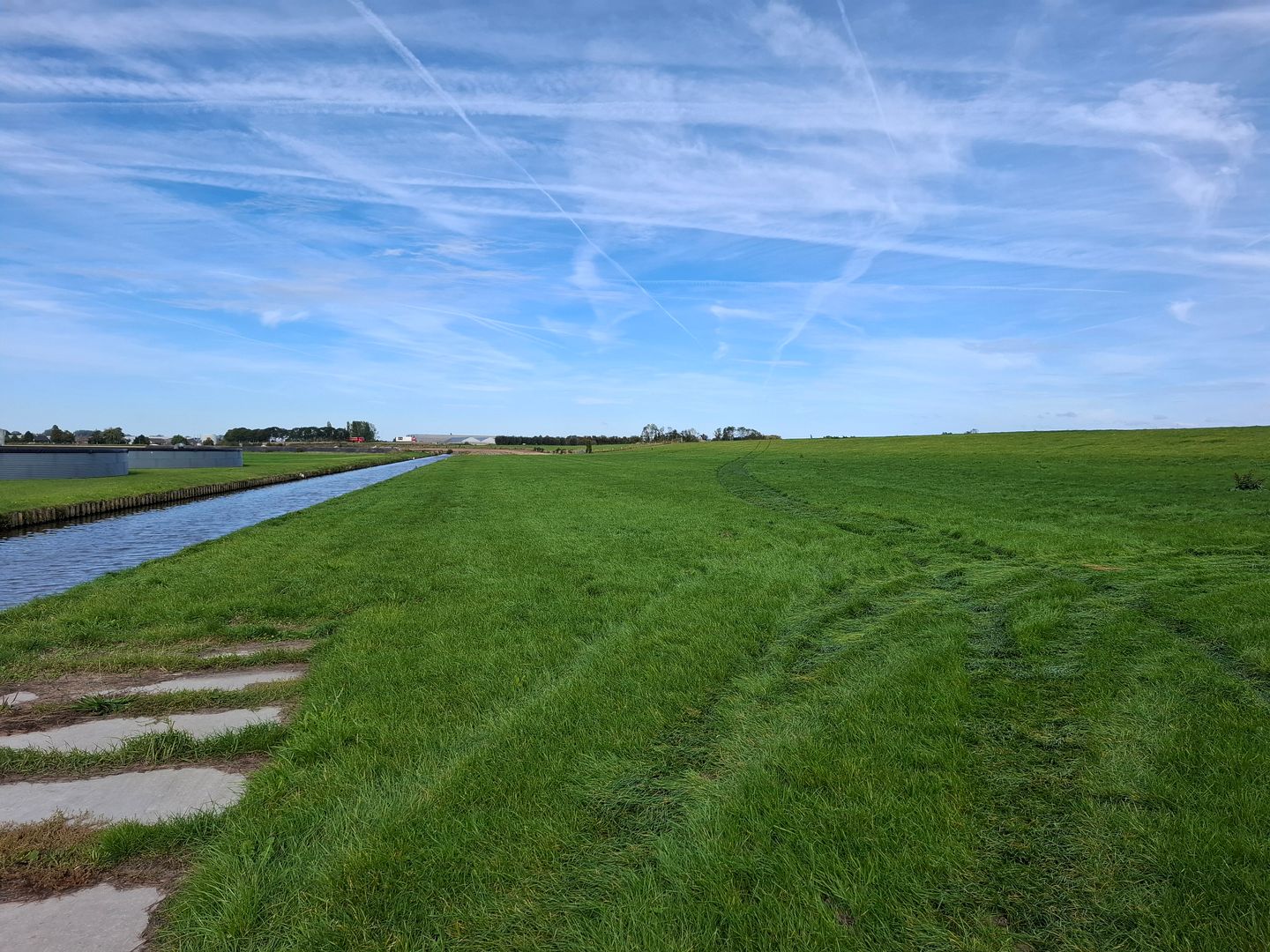 View photo 4 of Achterweg