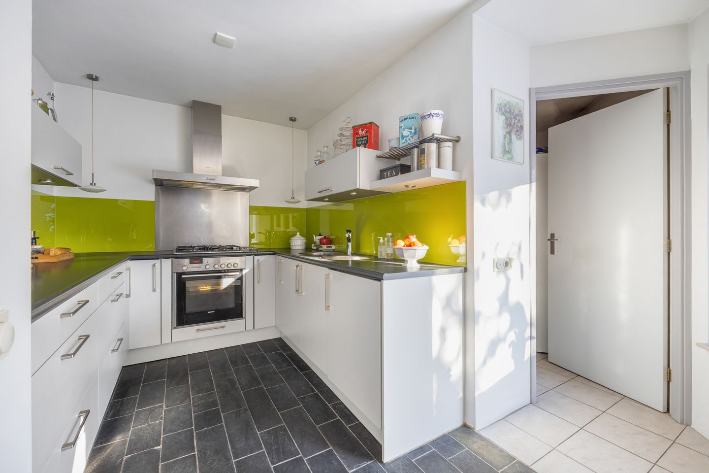 Photo 29 of Kerkstraat 56