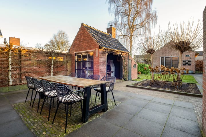 Photo 39 of Antwerpsestraatweg 10