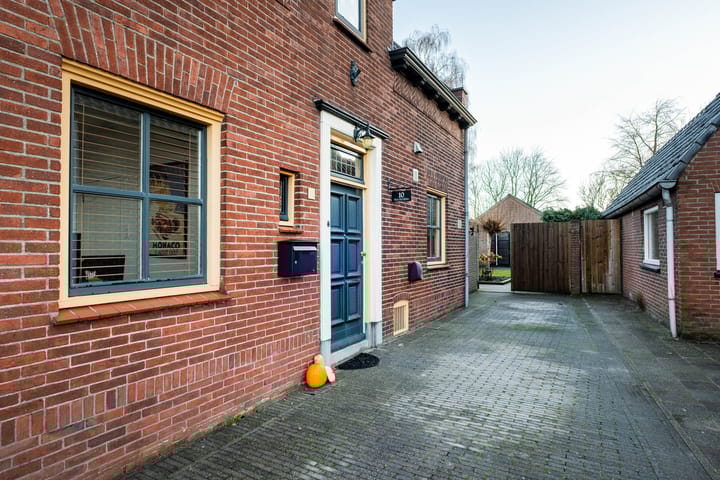 Photo 49 of Antwerpsestraatweg 10