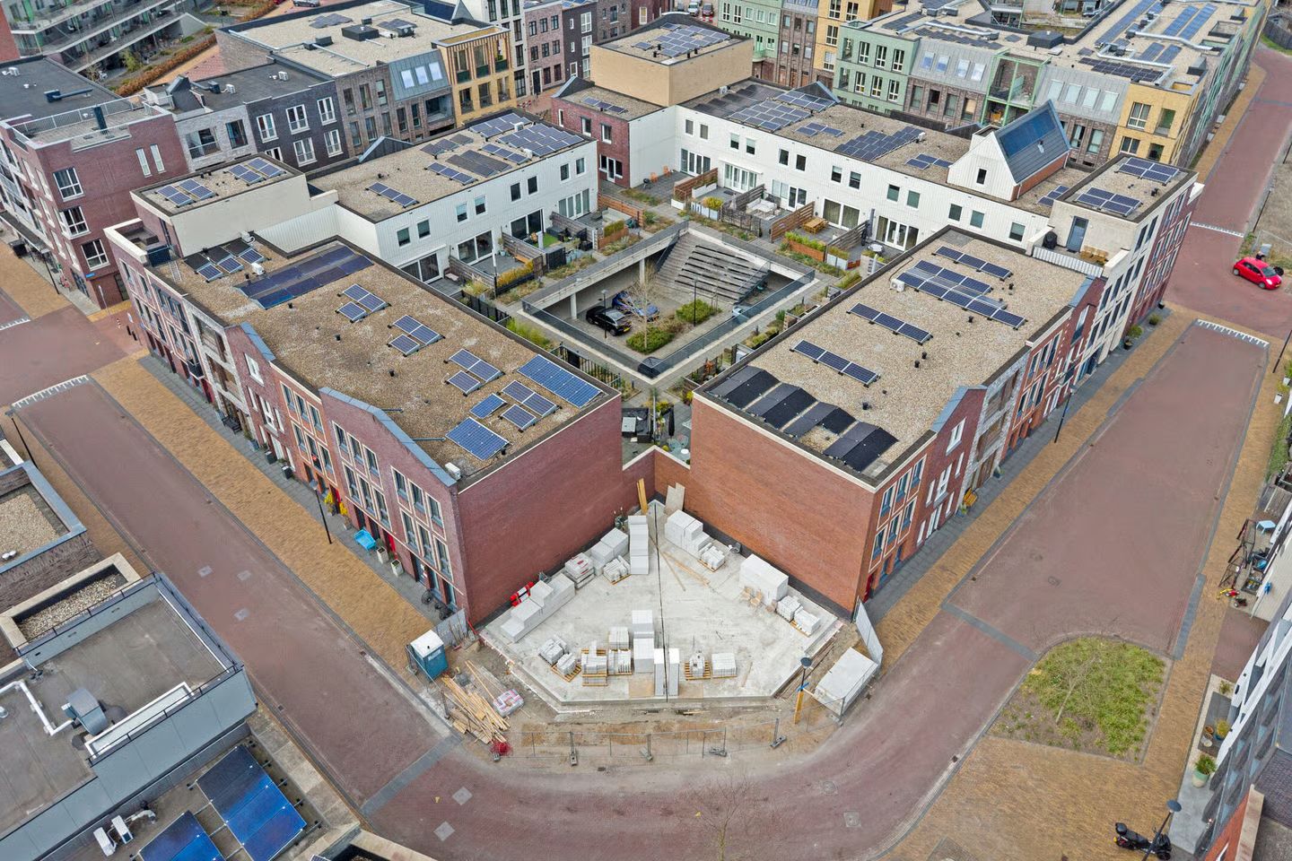 View photo 4 of Binnenbuurt 34-35