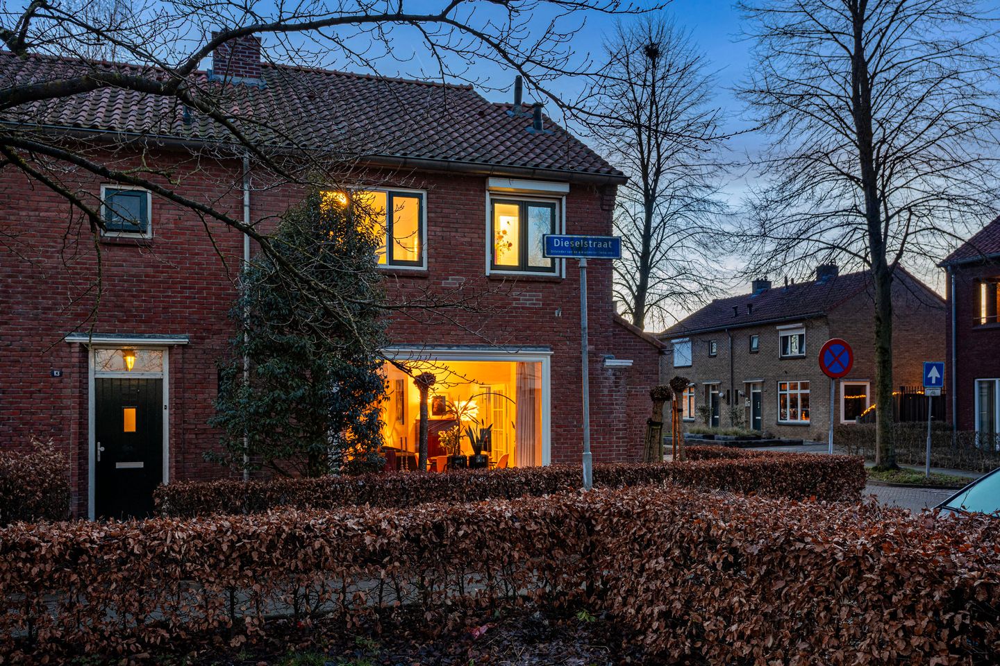 Foto 44 van Dieselstraat 15