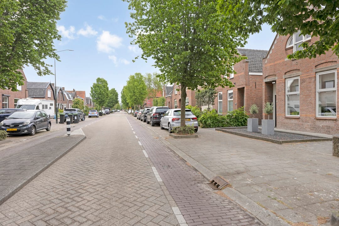 Foto 32 van Julianalaan 70