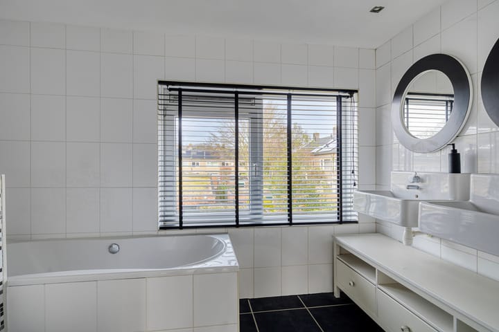 Foto 24 van Schubertlaan 17