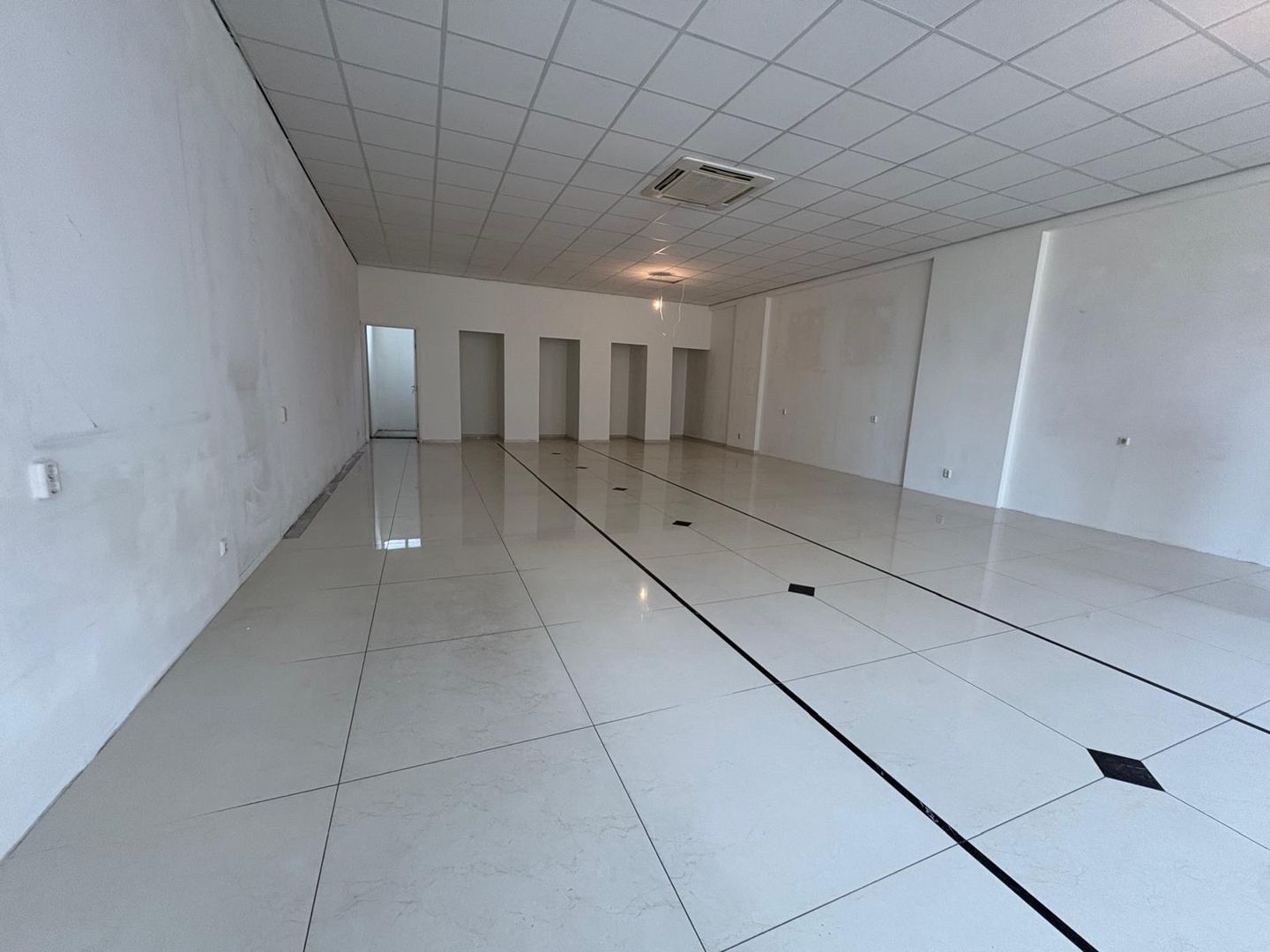 Bekijk foto 3 van Hoofdweg 658