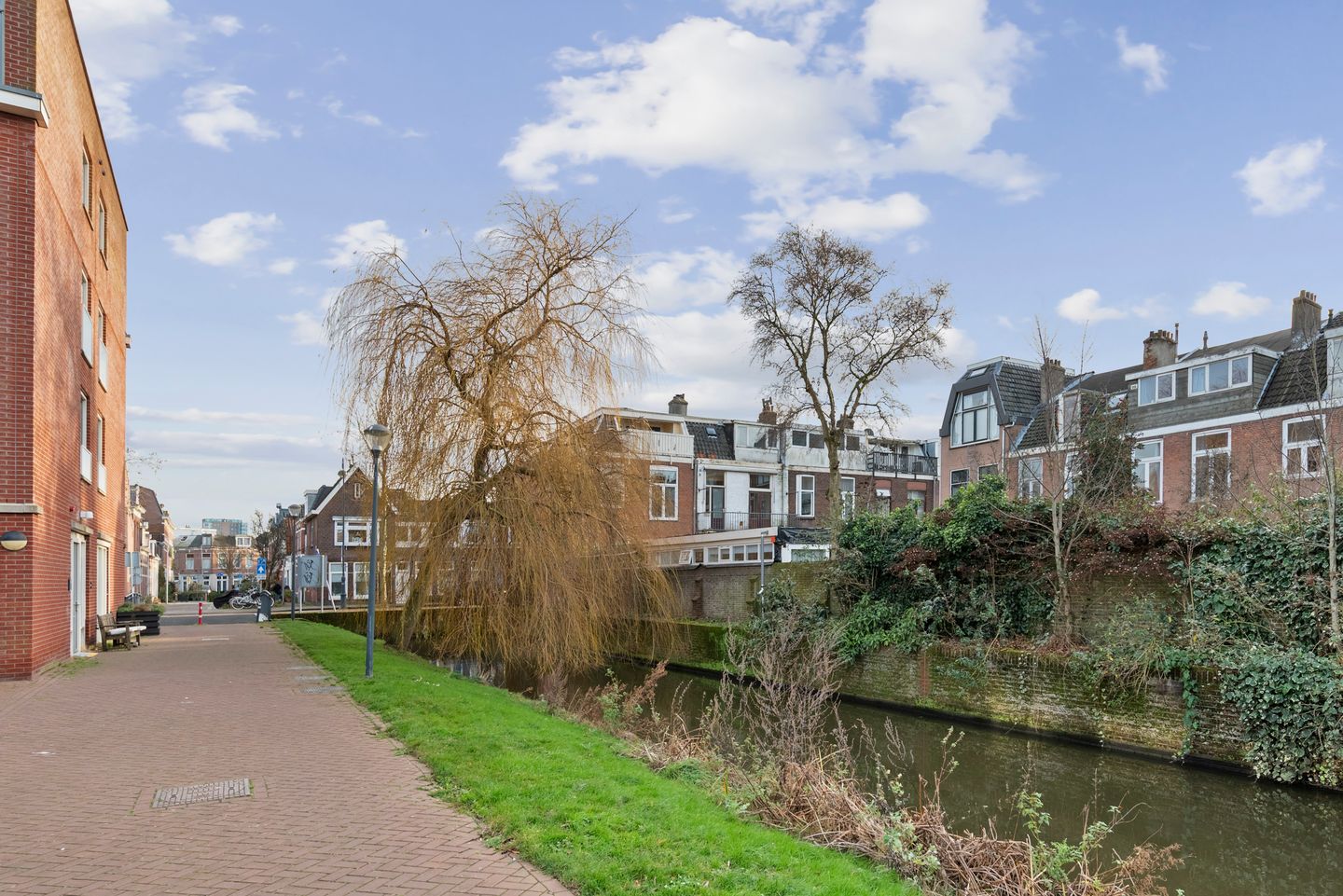 Photo 34 of Kennemerstraat 33-RD