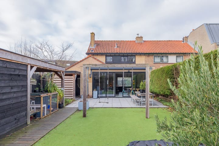 Foto 14 van Oosteinderweg 13