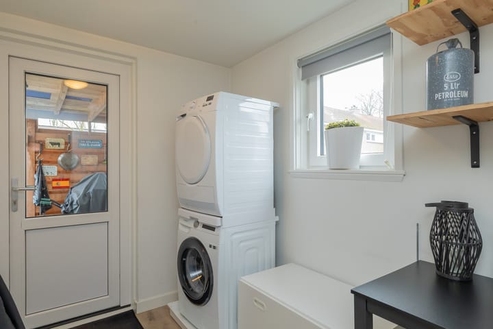 Foto 16 van Oosteinderweg 13