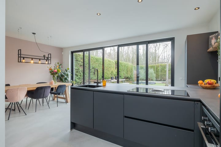 Foto 18 van Oosteinderweg 13