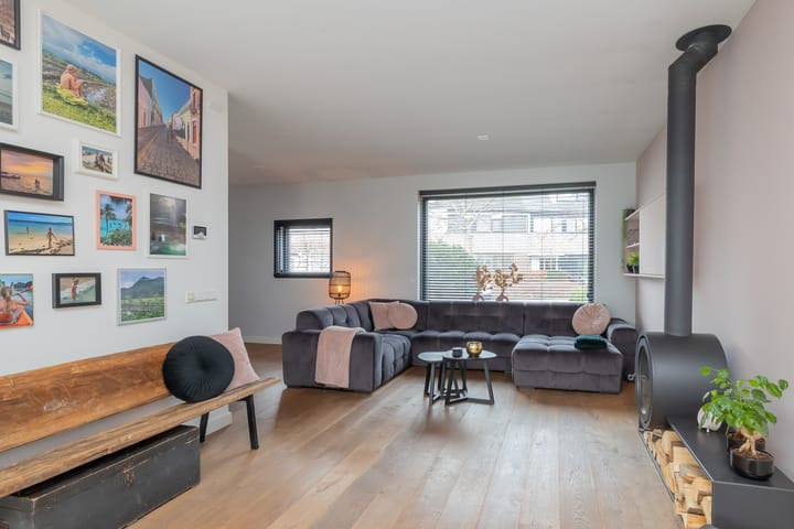 Foto 23 van Oosteinderweg 13